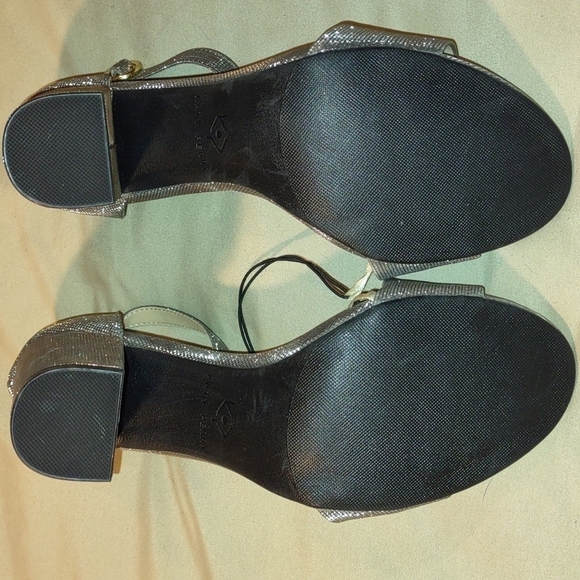 Katy Perry Champagne Gold Sparkle Heeled Sandals Size 8 - Picture 4 of 7